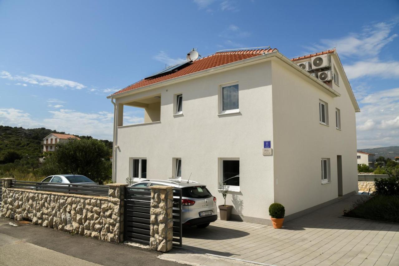 Holiday Home Mb Ražanj Exteriör bild