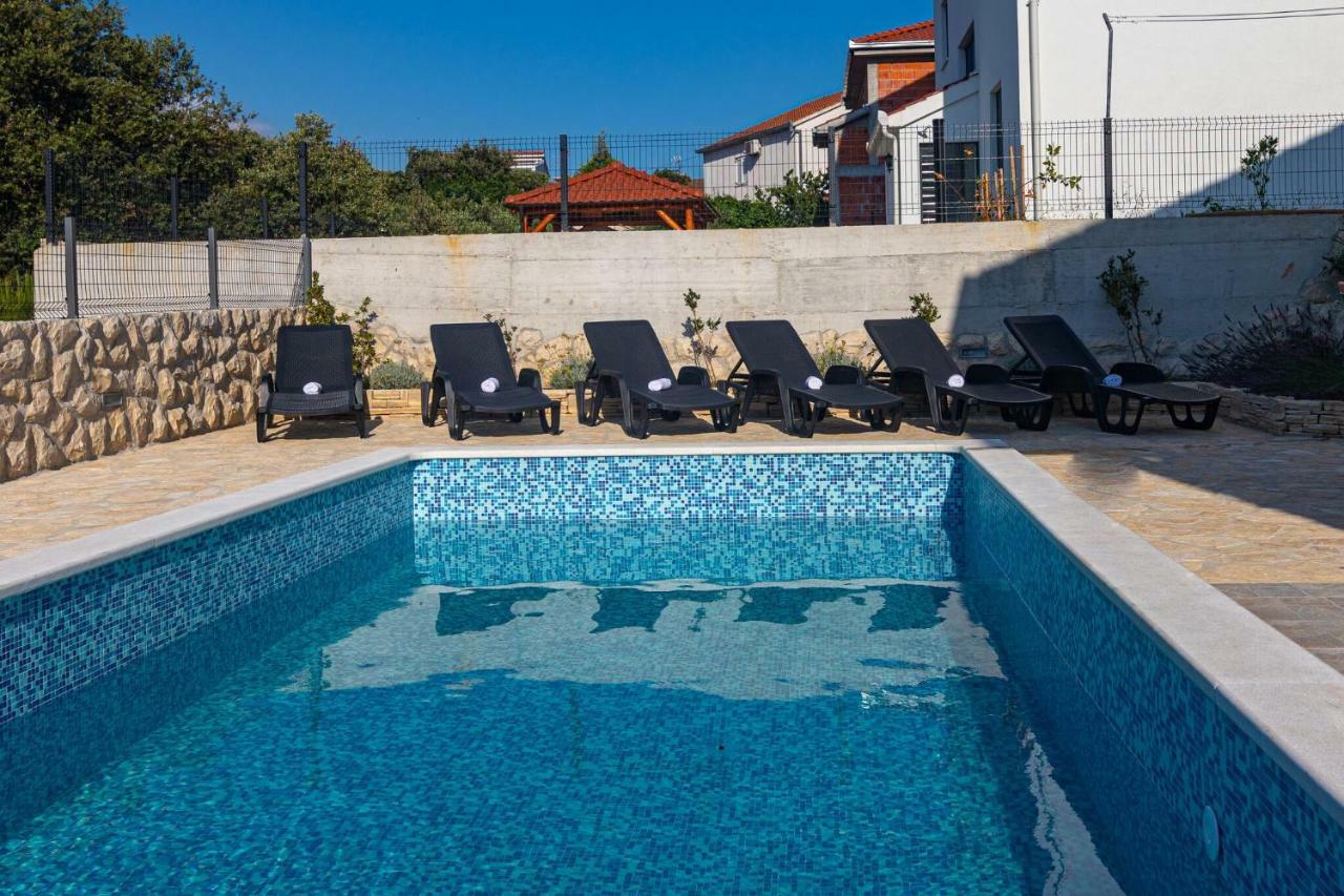 Holiday Home Mb Ražanj Exteriör bild